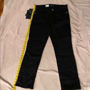NWT Rock & Republic Kendall Capri Black pants